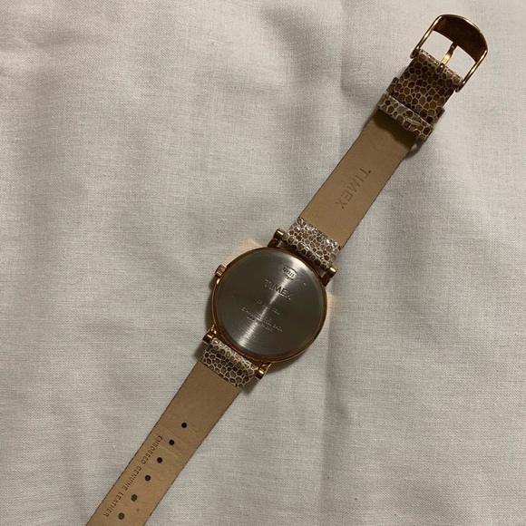 watch - Picture 4 of 10